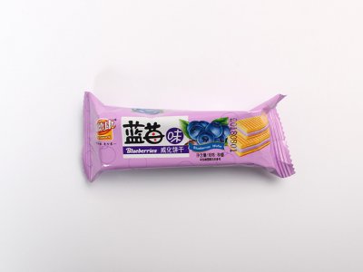 蓝莓味威化饼干